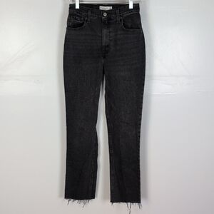 Abercrombie & Fitch The 90's Straight Ultra High Rise Jeans